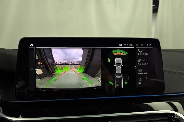 2022 BMW 5 серии с пробегом 41 072 км