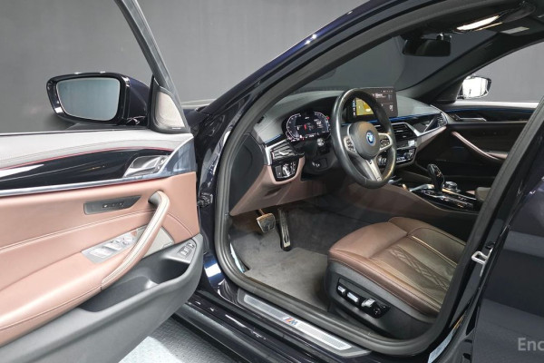 2022 BMW 5 серии с пробегом 46 477 км