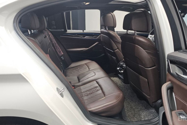 2022 BMW 5 серии с пробегом 59 266 км