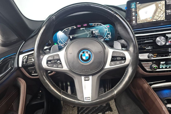 2022 BMW 5 серии с пробегом 59 266 км