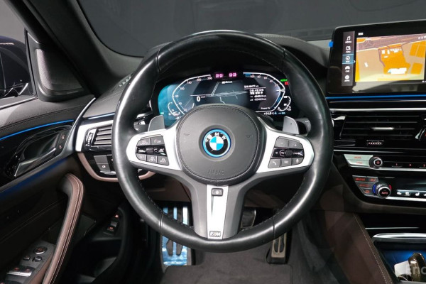 2022 BMW 5 серии с пробегом 46 477 км