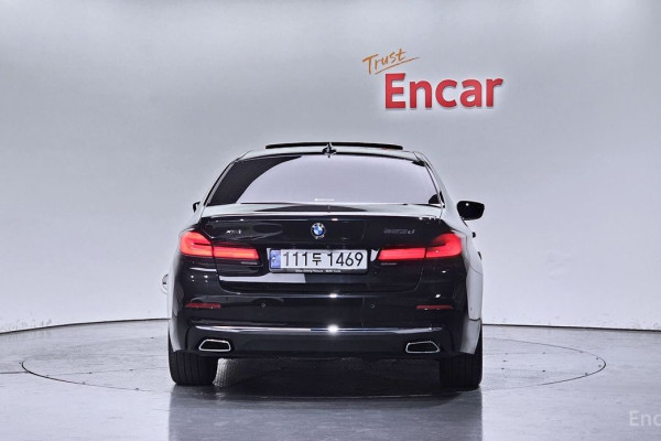 2022 BMW 5 серии с пробегом 65 753 км