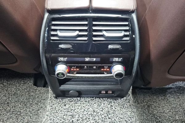 2022 BMW 5 серии с пробегом 59 266 км