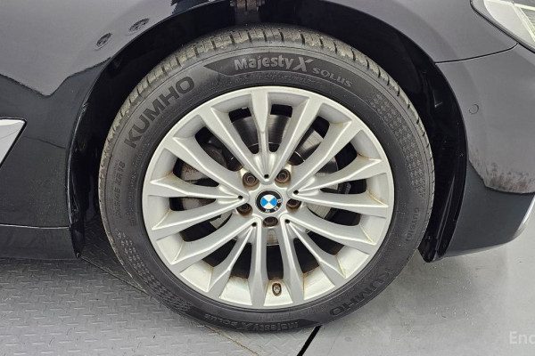 2022 BMW 5 серии с пробегом 65 753 км