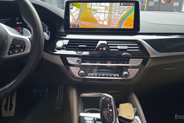 2022 BMW 5 серии с пробегом 59 392 км