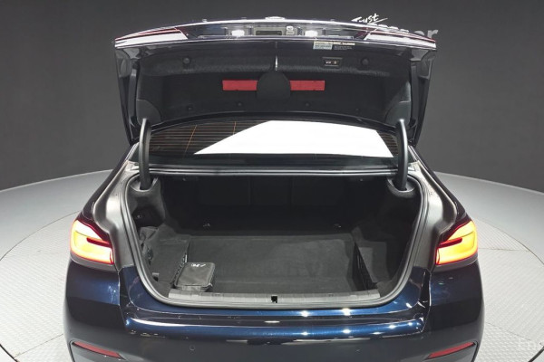 2022 BMW 5 серии с пробегом 46 477 км