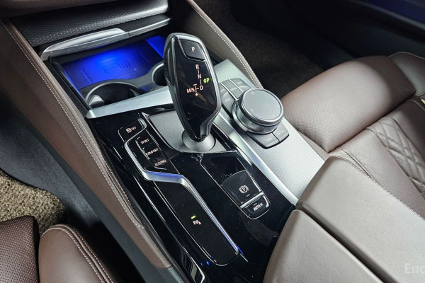 2022 BMW 5 серии с пробегом 55 290 км