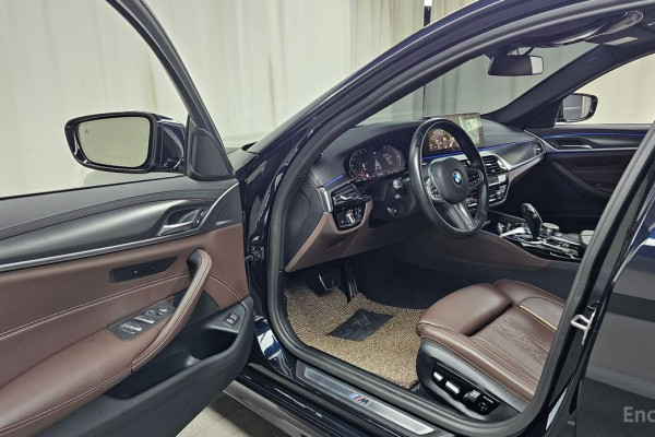2022 BMW 5 серии с пробегом 55 290 км