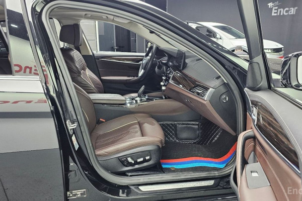 2022 BMW 5 серии с пробегом 65 753 км