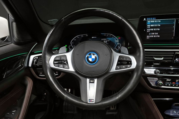 2022 BMW 5 серии с пробегом 57 935 км