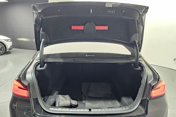 2022 BMW 5 серии с пробегом 65 753 км