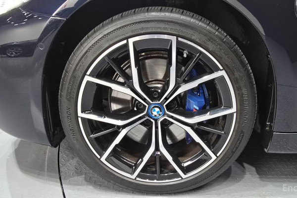 2022 BMW 5 серии с пробегом 59 063 км