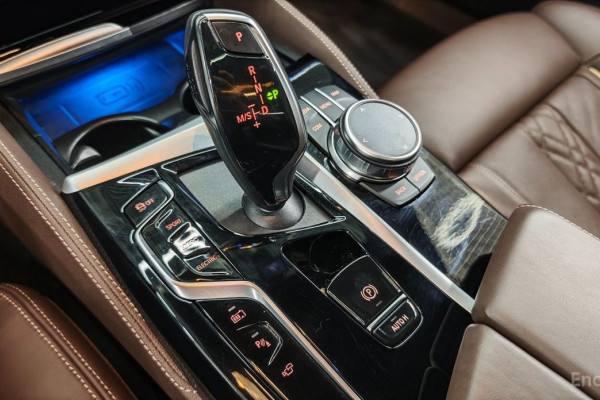 2022 BMW 5 серии с пробегом 34 690 км