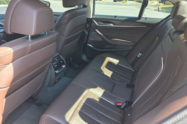 2023 BMW 5 серии с пробегом 26 064 км