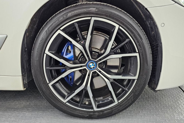 2023 BMW 5 серии с пробегом 83 572 км