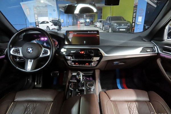 2022 BMW 5 серии с пробегом 67 169 км