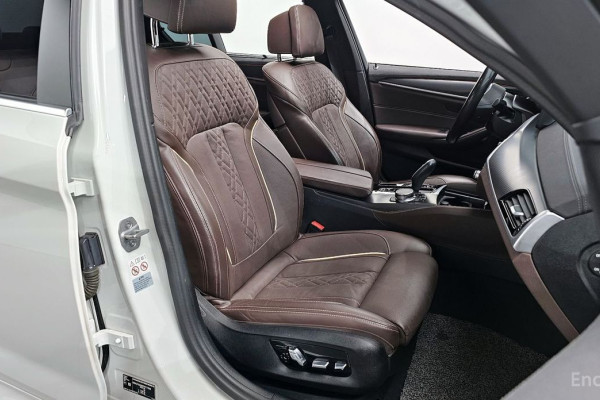 2023 BMW 5 серии с пробегом 109 347 км