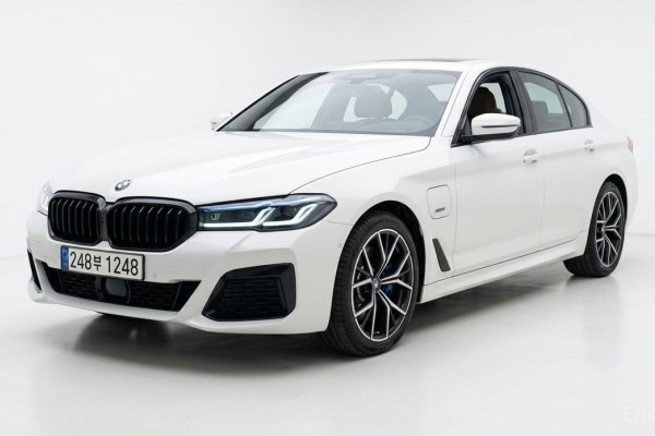 2023 BMW 5 серии с пробегом 53 338 км