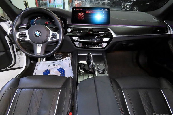 2023 BMW 5 серии с пробегом 60 000 км