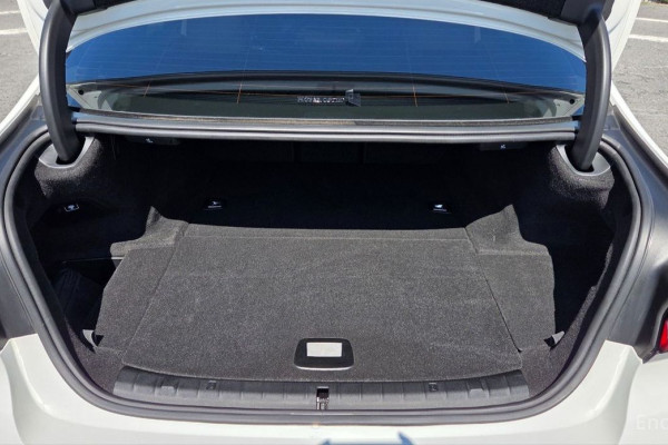 2023 BMW 5 серии с пробегом 26 064 км