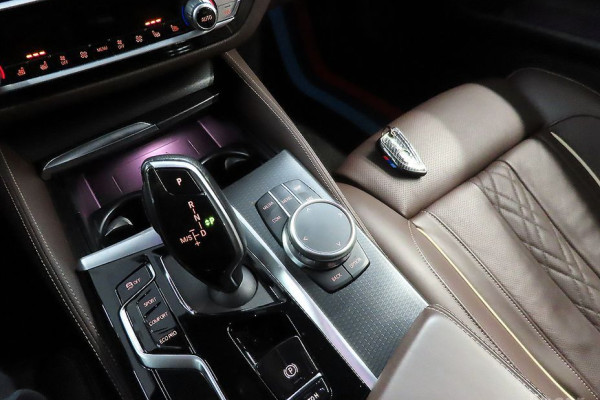 2022 BMW 5 серии с пробегом 67 169 км