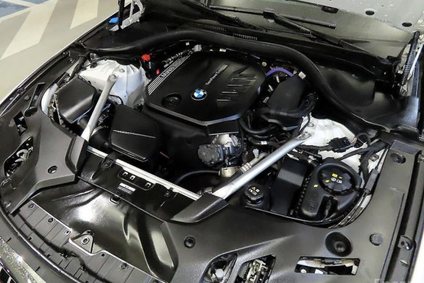 2023 BMW 5 серии с пробегом 60 000 км