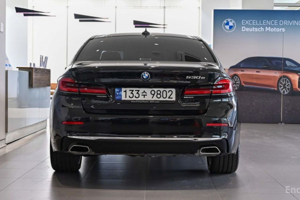 2022 BMW 5 серии с пробегом 9 139 км