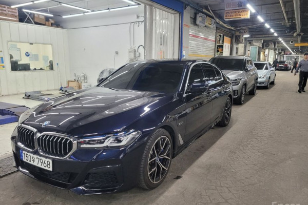 2023 BMW 5 серии с пробегом 16 049 км