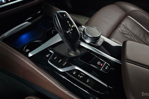 2023 BMW 5 серии с пробегом 83 572 км