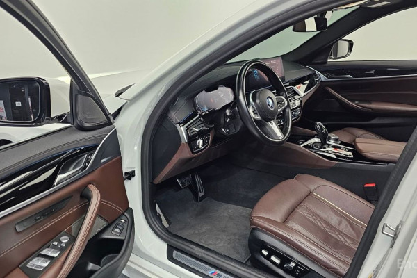 2023 BMW 5 серии с пробегом 83 572 км