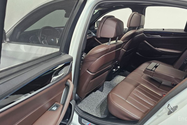 2023 BMW 5 серии с пробегом 83 572 км