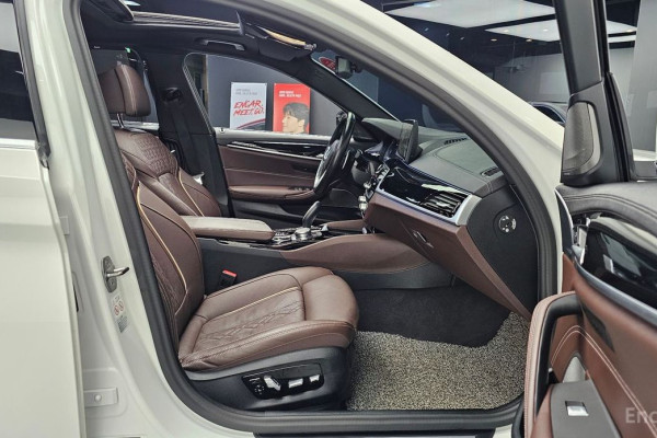 2023 BMW 5 серии с пробегом 83 572 км