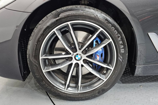 2023 BMW 5 серии с пробегом 71 120 км