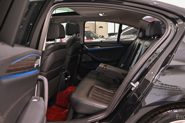 2022 BMW 5 серии с пробегом 9 139 км