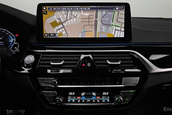 2023 BMW 5 серии с пробегом 83 572 км