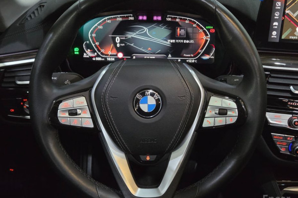 2023 BMW 5 серии с пробегом 75 763 км