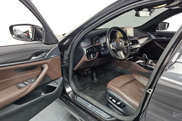 2023 BMW 5 серии с пробегом 71 120 км