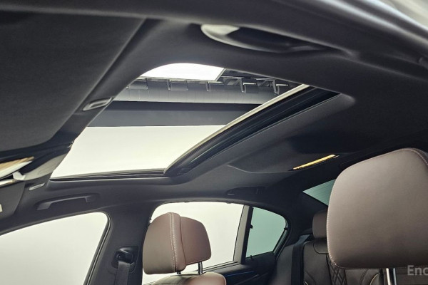 2023 BMW 5 серии с пробегом 83 572 км