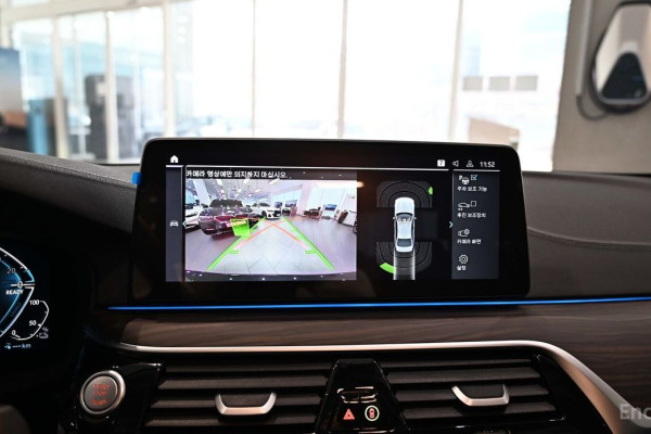 2022 BMW 5 серии с пробегом 9 139 км