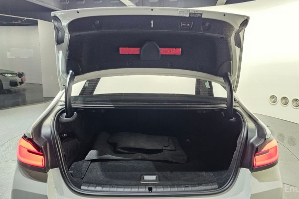 2023 BMW 5 серии с пробегом 83 572 км