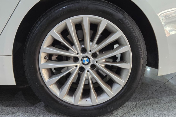 2023 BMW 5 серии с пробегом 75 763 км