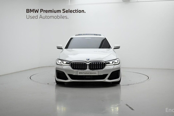 2022 BMW 5 серии с пробегом 24 514 км