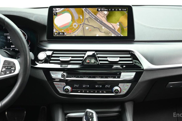 2022 BMW 5 серии с пробегом 24 514 км