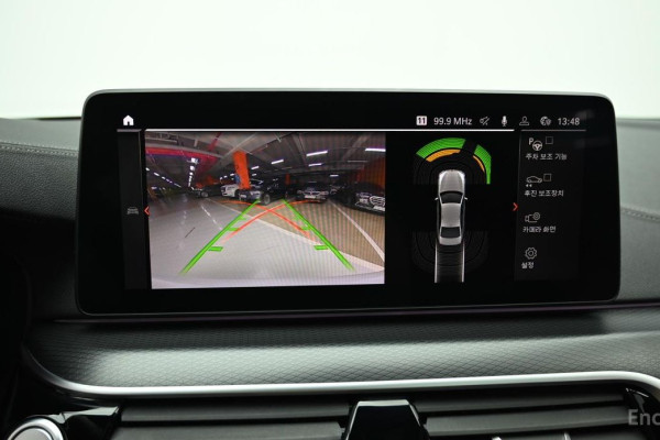 2022 BMW 5 серии с пробегом 24 514 км