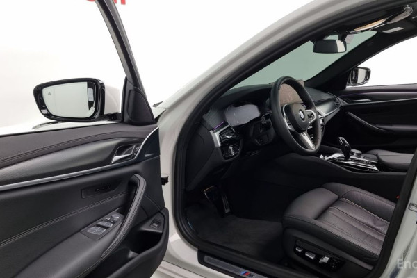 2022 BMW 5 серии с пробегом 41 766 км