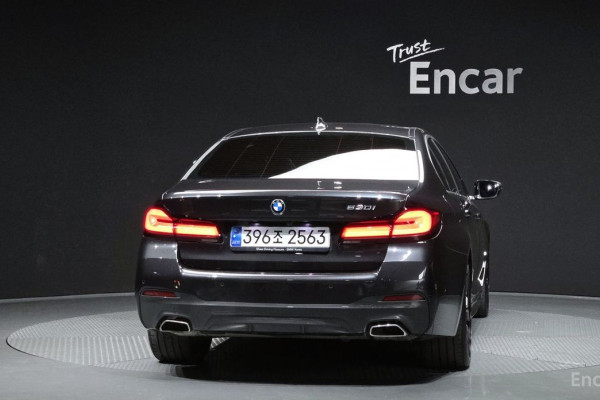 2022 BMW 5 серии с пробегом 52 648 км