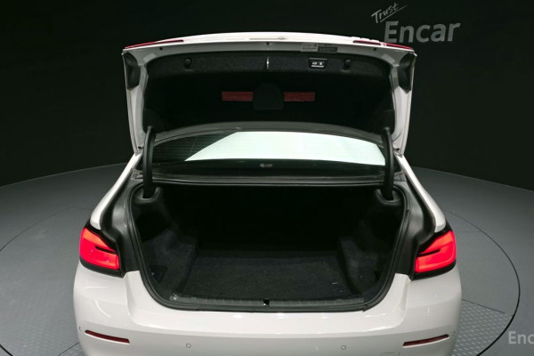 2022 BMW 5 серии с пробегом 59 319 км