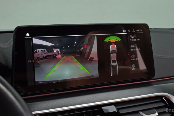 2022 BMW 5 серии с пробегом 43 094 км