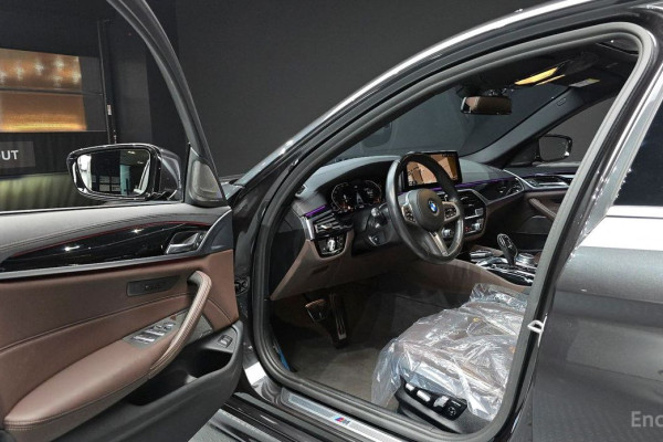 2022 BMW 5 серии с пробегом 52 648 км