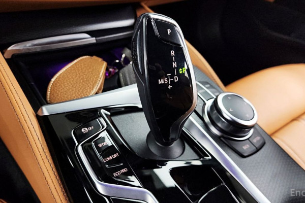 2022 BMW 5 серии с пробегом 80 435 км